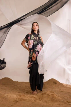 Liana Kurti Set 10 Liana Kurti Set -Lillys Clothing Shop 0P2A4661 1800x1800 3edffc29 c438 4ab3 9d6e 6eb95fc4d64a