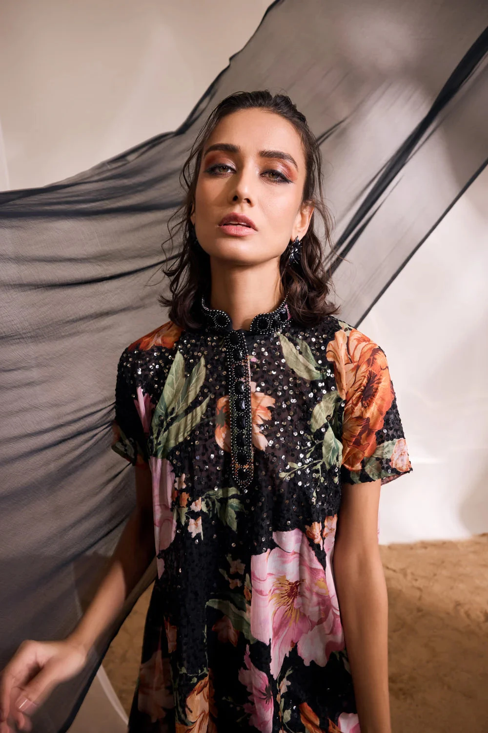 Liana Kurti Set 2 Liana Kurti Set - Image 2