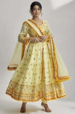 Riana Tiered Ag With Churidar