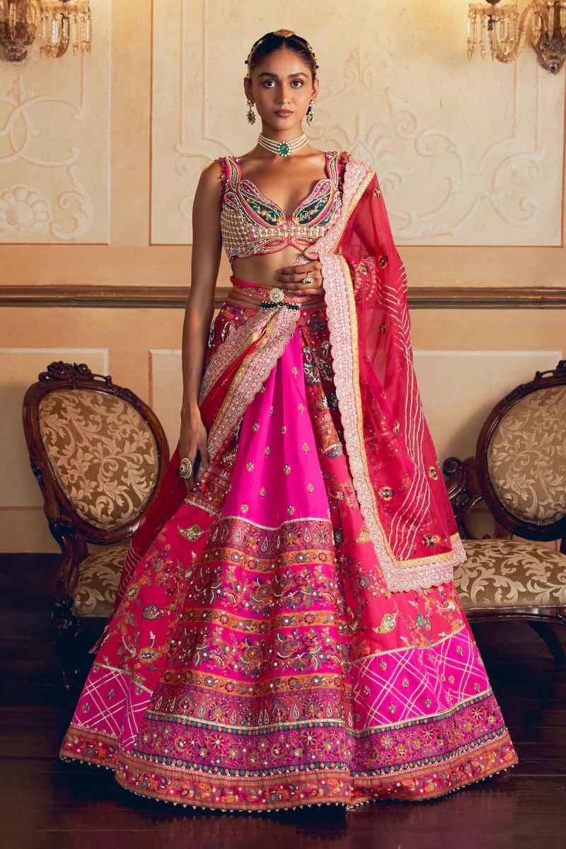 Kritika Khurana Hot Pink Jacquard Silk Banarasi Lehenga Set 3 Kritika Khurana Hot Pink Jacquard Silk Banarasi Lehenga Set - Image 3