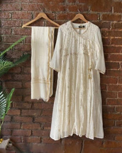 Offwhite Chanderi Lucknowi Kurta Set