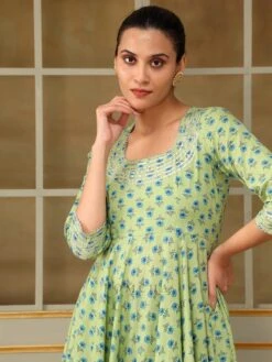 Saadgi Blue Paisley Green Anarkali Set -Lillys Clothing Shop 1 4 5ba7f346 8d5b 47ef 8f0f 0914d99c1a3e