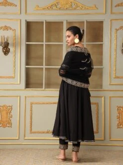 Saadgi Sunheri Lace Black Anarkali Set 14 Saadgi Sunheri Lace Black Anarkali Set -Lillys Clothing Shop 1 5 fd4dd74f c1df 43d1 9403 edf4d71c3ef8