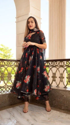 Red And Black Organza Anarkali Set -Lillys Clothing Shop 1 600x 62aca66c 5d12 4382 b5d1 2580ab4c5bfd