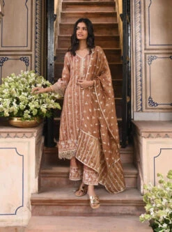 Mulmul Luxe Tissue Satin Chaleya Old Rose Kurta Pant 10 Mulmul Luxe Tissue Satin Chaleya Old Rose Kurta Pant -Lillys Clothing Shop 214 700x 30ad5537 ad86 4523 9359 b0debc97acc1