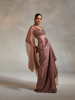 Debro Cape Set 16 Debro Cape Set -Lillys Clothing Shop 232A0019 500x 53323b76 e4cf 4dcb bb11 1c90b8de5151