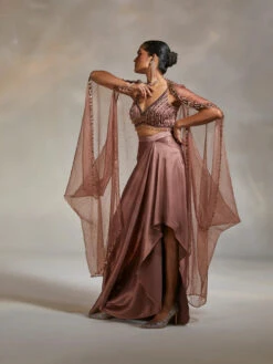 Debro Cape Set 18 Debro Cape Set -Lillys Clothing Shop 232A0040 500x d8dd182f e523 489e bd53 5ce752c8dde6