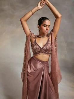 Debro Cape Set 20 Debro Cape Set -Lillys Clothing Shop 232A0051 500x de49d12e 1eed 479f bec7 75b9ac5675f8