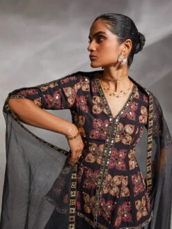 Etana Sharara Set -Lillys Clothing Shop 232A0757 500x b327d147 1a46 483a b1a7 510c30e92eed