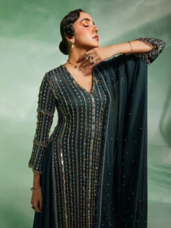 Eternity Kurta Set -Lillys Clothing Shop 232A1238 500x 1bb9c049 2c4e 418e 8c72 35c0a1d7c5c2