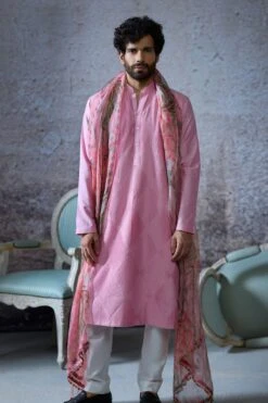 WAKIM - Pintucks Kurta Set With Printed Dupatta
