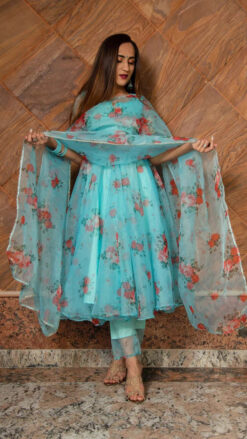 Blue And Red Floral Organza Anarkali Set -Lillys Clothing Shop 24 600x 4dd00616 bf61 4b6b 9d34 ef4c99529644