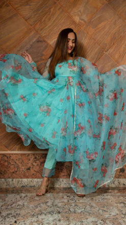 Blue And Red Floral Organza Anarkali Set -Lillys Clothing Shop 26 600x 7dbdd936 c44b 46d4 b284 dcbb764aca38