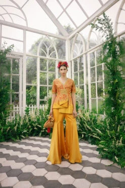 Silk Jacket Top With Irish Satin Pants -Lillys Clothing Shop 3 510x 2x.progressive 3c6c2099 46cc 445e be49 e756ad1a435f