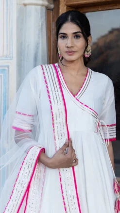 Pink Lilly Off White Cotton Silk Angrakha Set -Lillys Clothing Shop 3 600x 4c3fd2e8 8540 4fc7 acc0 74b92b539ed1