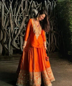 Sanam Ratansi In Golconda Zeel Skirt Set