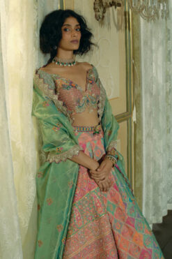 Coral And Firozi Checkered Jacquard Banarsi Lehenga Set 6 Coral And Firozi Checkered Jacquard Banarsi Lehenga Set -Lillys Clothing Shop 43