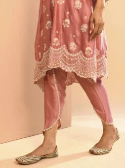 Mulmul Luxe Satin Mehar Mauve Kurta With Mulmul Luxe Satin Mehar Mauve Pant -Lillys Clothing Shop 4 700x 36d0c565 78a4 42ca aab8 b10374d61889
