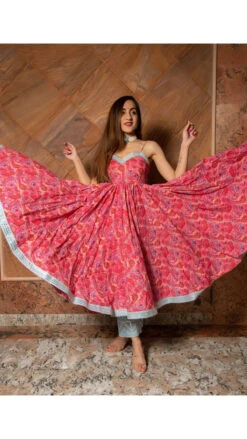 Floral Hand Block Anarkali -Lillys Clothing Shop 62 600x 4600d6ad 2b77 4534 acff 5ed805a65173