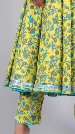 Yellow Paisely Jaal Cotton Angrakha Set -Lillys Clothing Shop 85 600x 2d6d78c7 cb64 40cf ae34 68a2803f237e