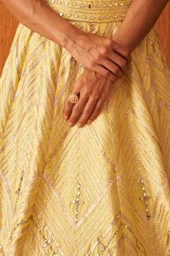 Yellow Raw Silk Lehnga Set -Lillys Clothing Shop ANG8721 720x 1cc9e7ad 7386 45df a52f e79f66d0e03a