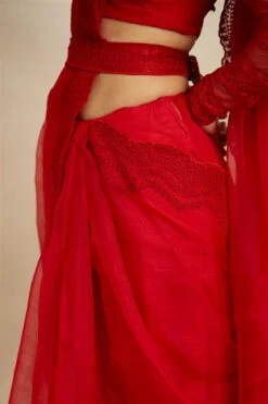 Red Organza Thread Work Saree Set -Lillys Clothing Shop ASTC102290 4