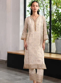 Mulmul Banarsi Carey Off White Kurta With Carey Off White Pant -Lillys Clothing Shop CareyKurtaSetOffWhite3 700x 4bc7c1fd 7cd9 4106 8e03 8850b30715f0