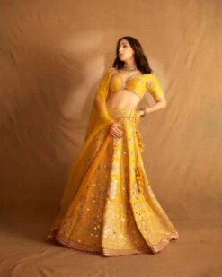 Golconda Anha Lehenga Set -Lillys Clothing Shop CopyofGopiVaid SaraAliKhan 09 11 234147 640x crop center 6ee5a16f da97 4d2e a5d4 9eebba6ce066