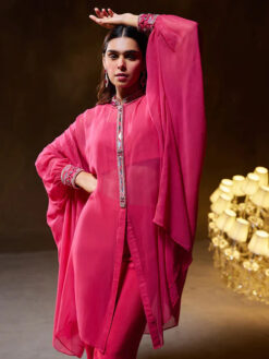 LAUREL Cape Set -Lillys Clothing Shop DA 00089 500x 79166778 669a 4878 836e bd707ae034e5