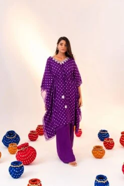 V-Neck Kaftan With Straight Pant