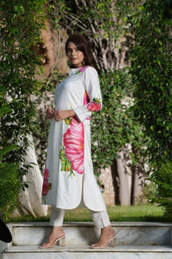 Ivory Boatneck Hand Painted Kurta Set -Lillys Clothing Shop DSC03990