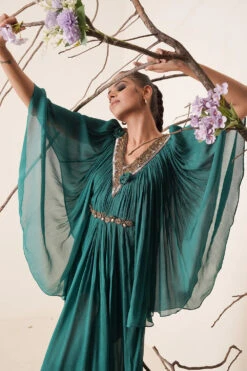 Teal Kaftaan -Lillys Clothing Shop IMG 7279 1000x1500 fdf67c9f cf27 4723 88f0 d9a67bf7229a