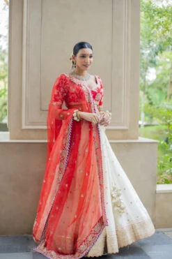 Juhi Godambe In Golconda Damini Lehenga Set 10 Juhi Godambe In Golconda Damini Lehenga Set -Lillys Clothing Shop ITSK0084 640x crop center dc966555 85c6 49c7 b48c 2f9df116657c