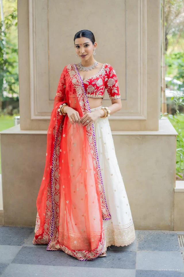 Juhi Godambe In Golconda Damini Lehenga Set 2 Juhi Godambe In Golconda Damini Lehenga Set - Image 2