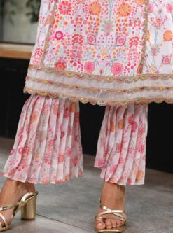 Mulmul Cotton Isla White Kurta With Isla White Pant -Lillys Clothing Shop IslaKurtaSetwhite6 700x 65d21fb9 28ca 4481 8f2b dbb6281754e8