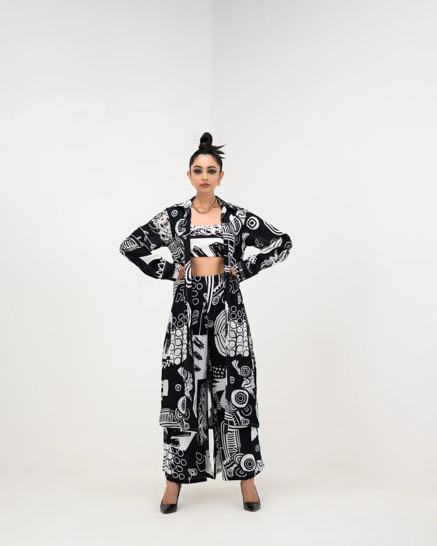 Yin Pant, Bralette And Jacket Set 4 Yin Pant, Bralette And Jacket Set - Image 4