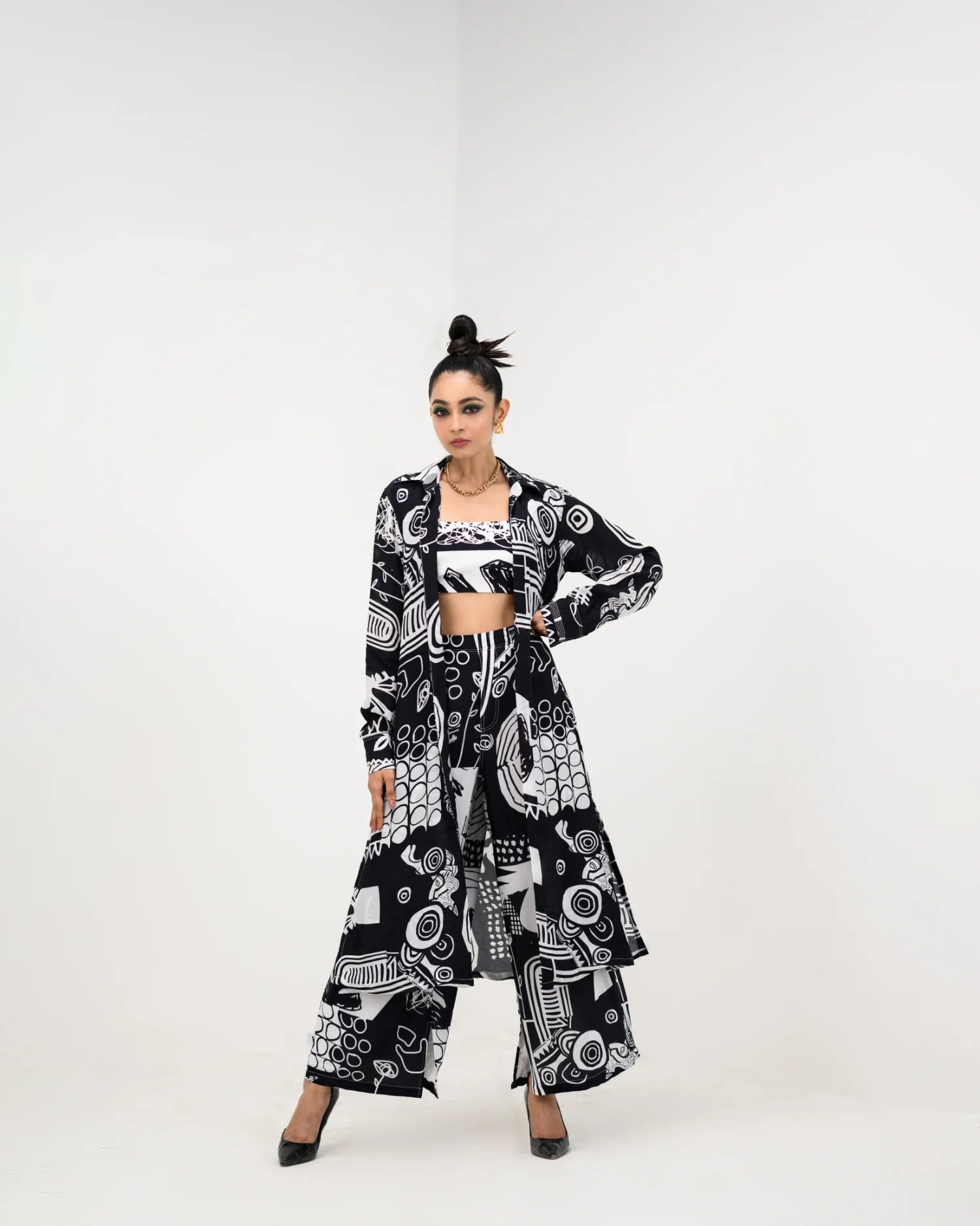 Yin Pant, Bralette And Jacket Set 5 Yin Pant, Bralette And Jacket Set - Image 5