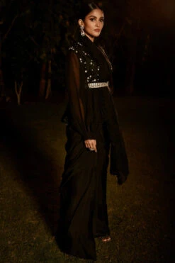 The Midnight In Rome Peplum Saree -Lillys Clothing Shop MRV 1191 BLACK 05 720x 8a370dcf fd07 479d 8a99 a02bbc5a3f51