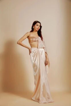 Peach Skirt Saree With Rose Gold Colour Blouse