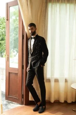 Dazzling Tuxedo Set -Lillys Clothing Shop T 22284 1 jpeg