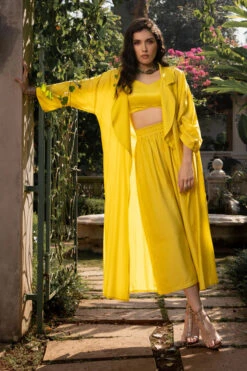 Refreshing Yellow Jacket Set