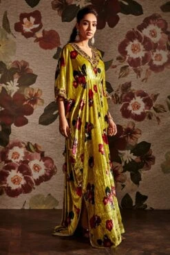 V Neck Gathered Kaftan -Lillys Clothing Shop WF010E 1800x1800 a15c7358 39c8 43b1 acd3 2146498f2ac0