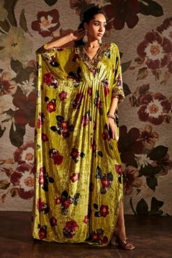 V Neck Gathered Kaftan -Lillys Clothing Shop WF010F 1800x1800 45e91fa3 5c12 41ba 85a7 796e15fd2916