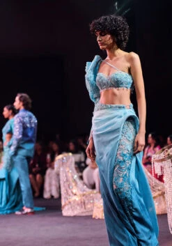 Blue Ombre Asymmetric Slit Trail Skirt And Balloon Sleeve Blouse