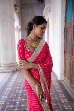 Diya Saree -Lillys Clothing Shop ccc28c 7535dc4d351349f4b20c73f63502e339 mv2