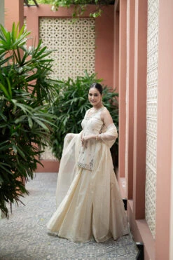Off White Lehenga Set -Lillys Clothing Shop ek3026D