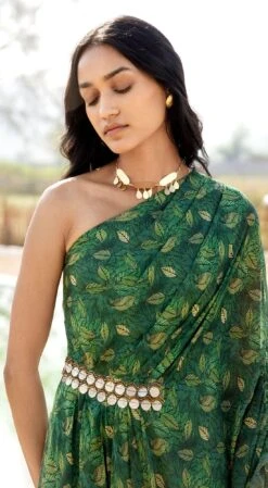 Green Georgette Kaftan Dress -Lillys Clothing Shop green georgette kaftan dress basanti kapde aur koffee 4 1100x e1ce74db 0532 44ee 9da4 c171b86abfe9