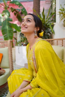 Shraddha Kapoor In Golconda Aarohi Anarkali Set -Lillys Clothing Shop image00001 640x crop center 8ef9aacf 8d09 41a6 959b 7b6013624013