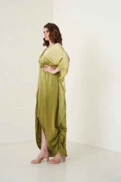 Green Kaftaan -Lillys Clothing Shop merge2794 1000x1500 6f29a128 2565 4bec 9929 f316acf0275b