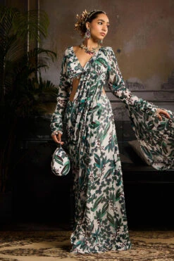 White And Teal Print And Highlighted Draped Saree Set